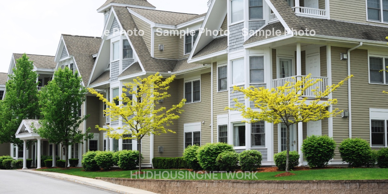 Autumn Woods Townhouses